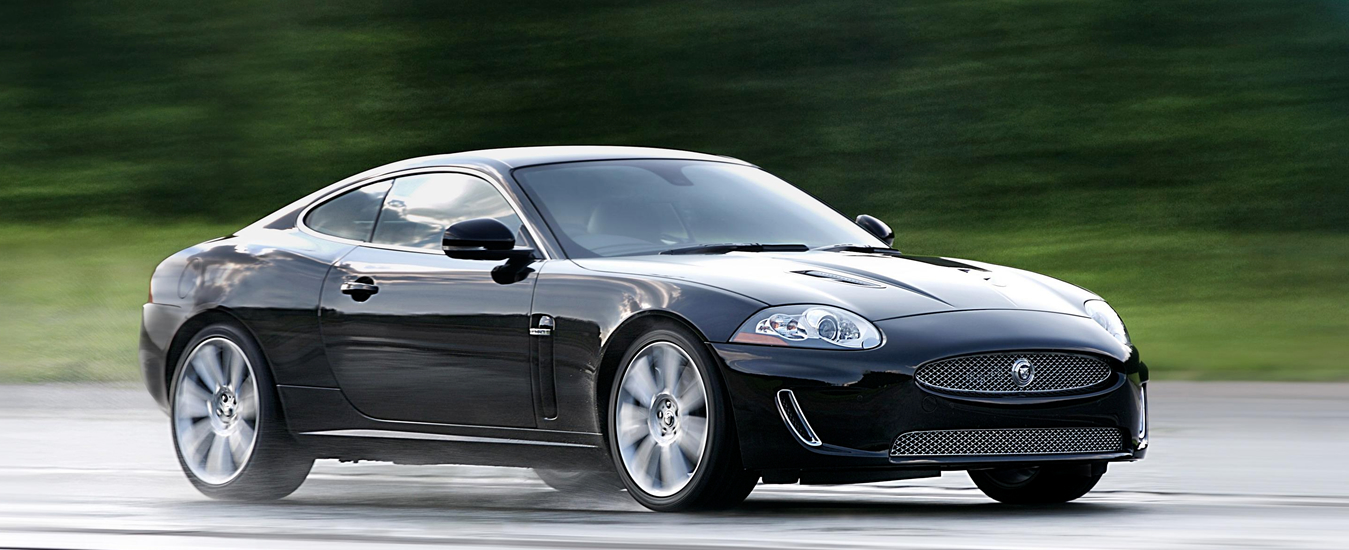 From simple scratches to panel beating, we can repair the body work of any type of Jaguar